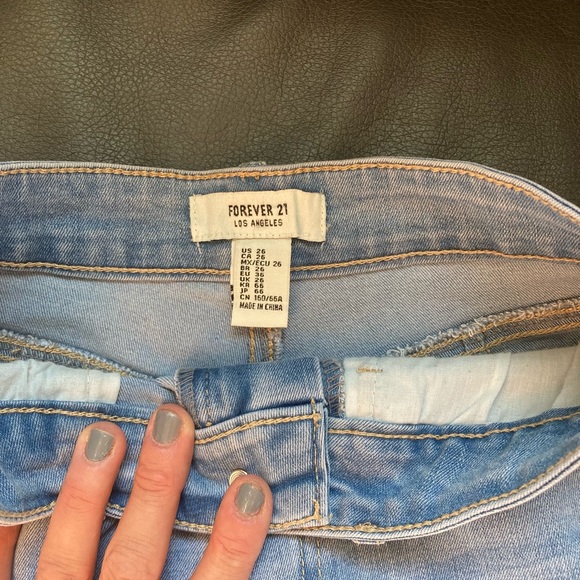 NWOT Forever 21 Jean Shorts Brand New - Picture 3 of 4